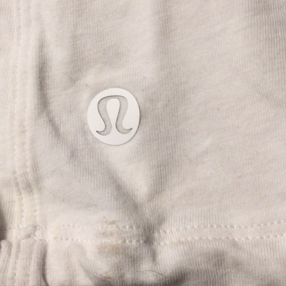 Lululemon sporty tank, medium, tie at the front - Picture 2 of 2